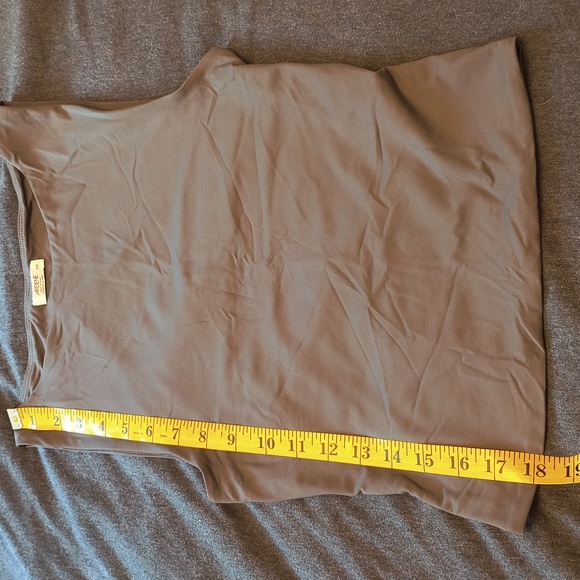 NWT grey contour boat neck tank - Picture 4 of 4